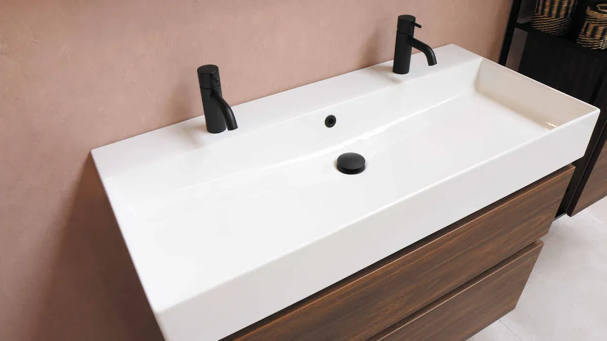 304 vs 316 Stainless Steel: Choosing the Right Grade for Your Bathroom Vanity